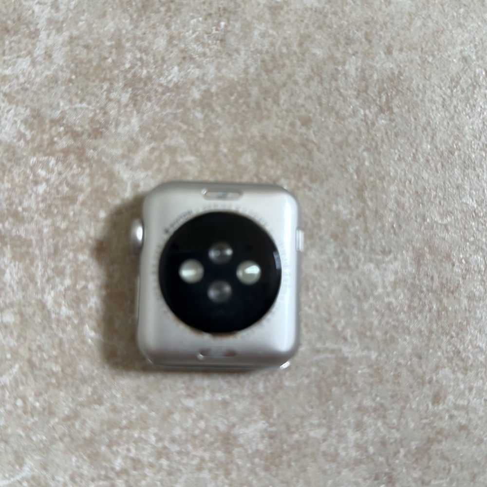 Apple Watch - Picture 2 of 5